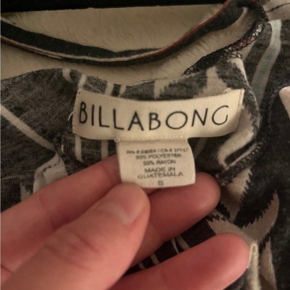 Billabong Blue Crop Tank Top with Cut Out Design - Picture 3 of 3